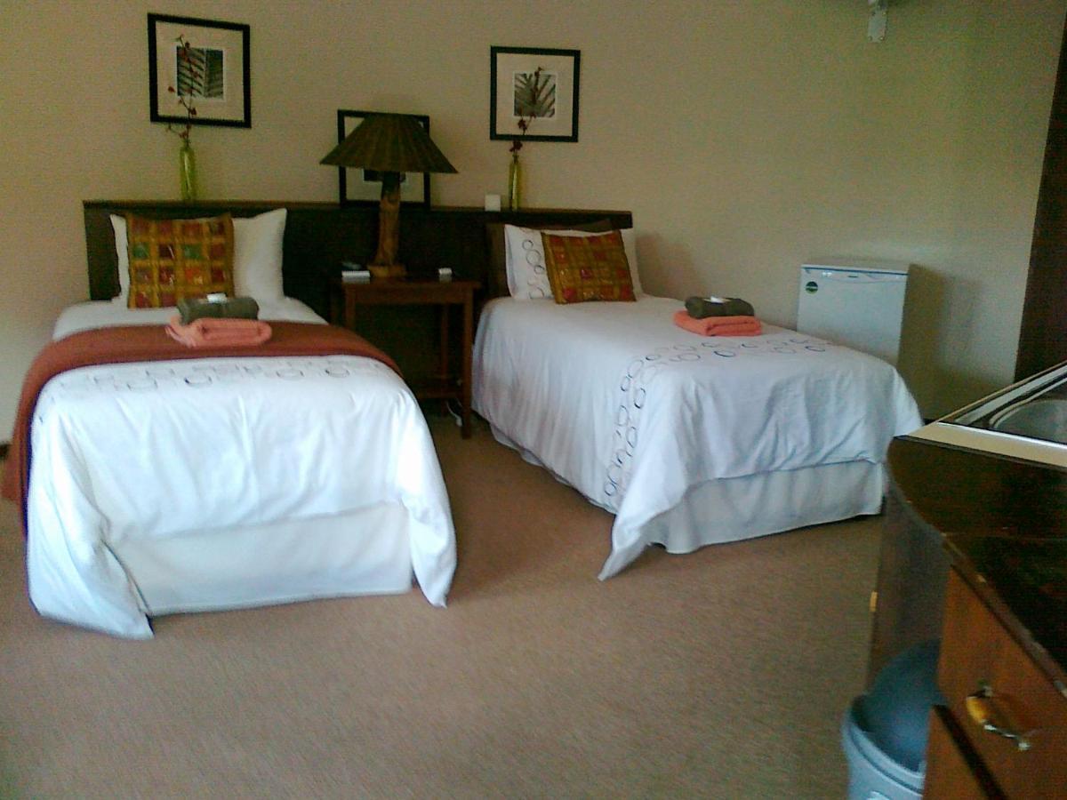 Khokha Moya Guesthouse Ermelo Eksteriør billede