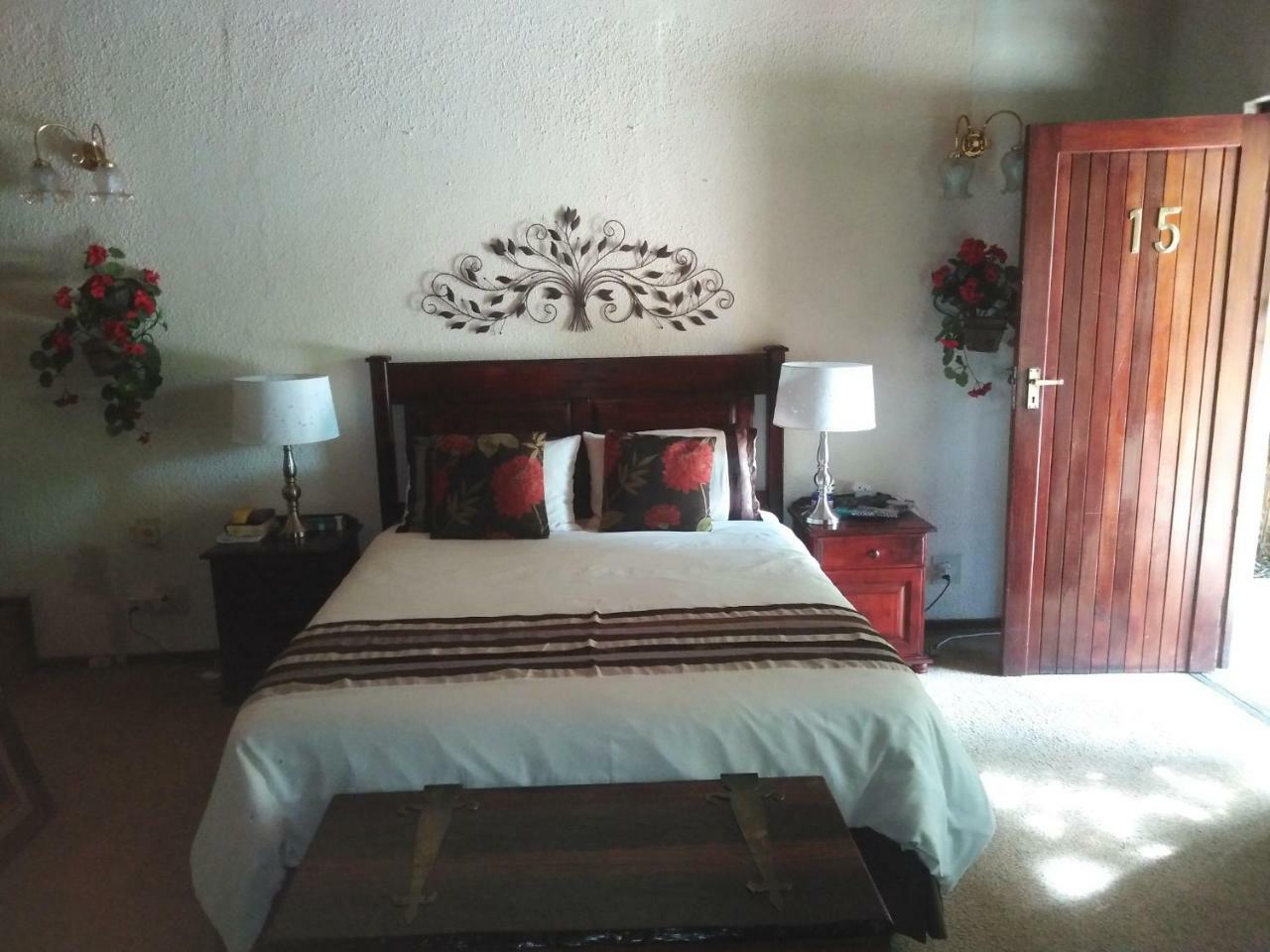 Khokha Moya Guesthouse Ermelo Eksteriør billede