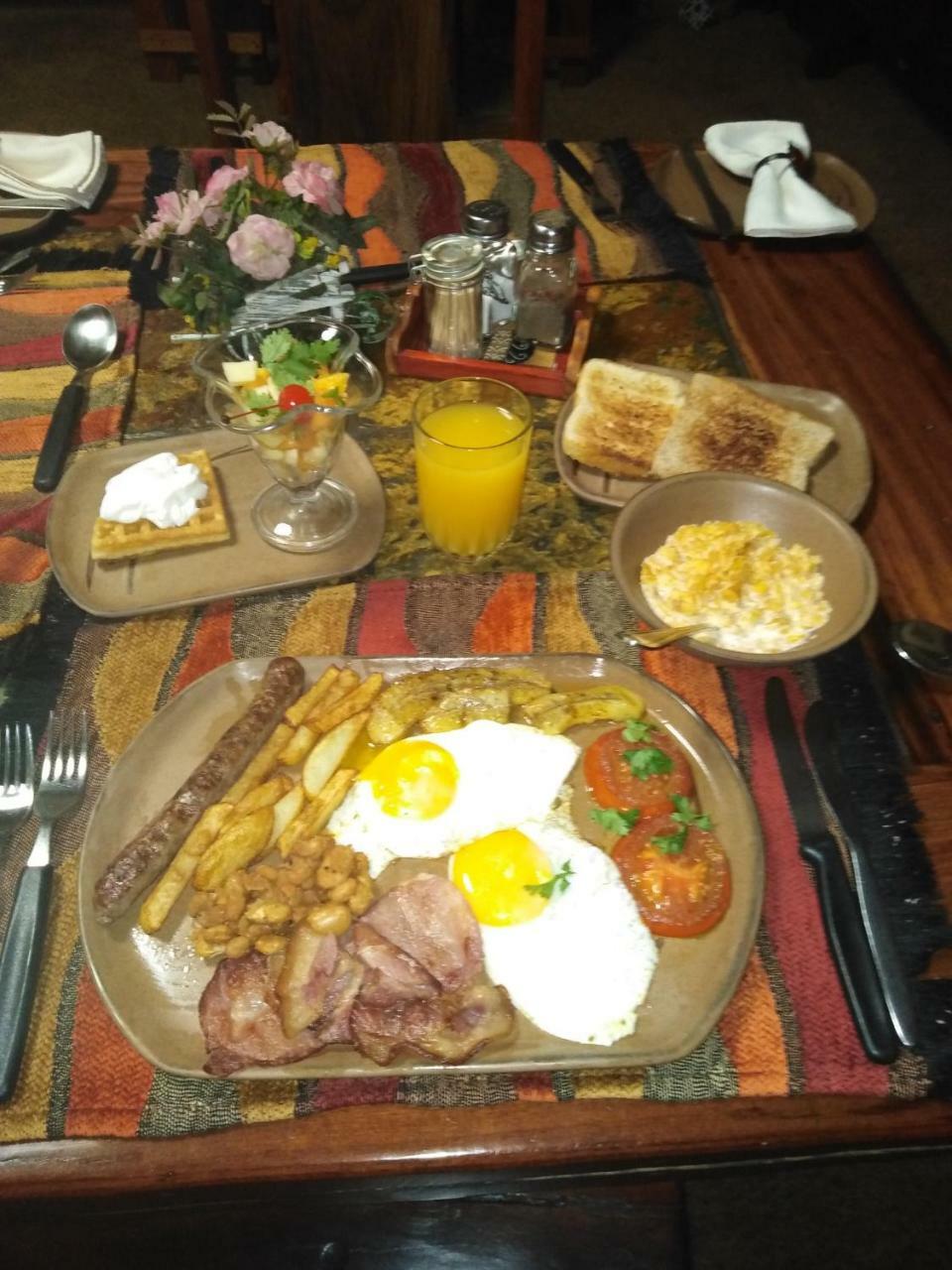 Khokha Moya Guesthouse Ermelo Eksteriør billede